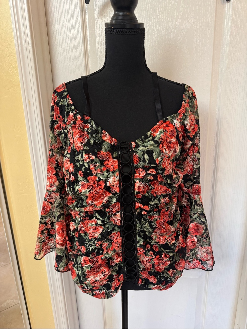 VENUS Red Floral Lace-Overlay Black Blouse